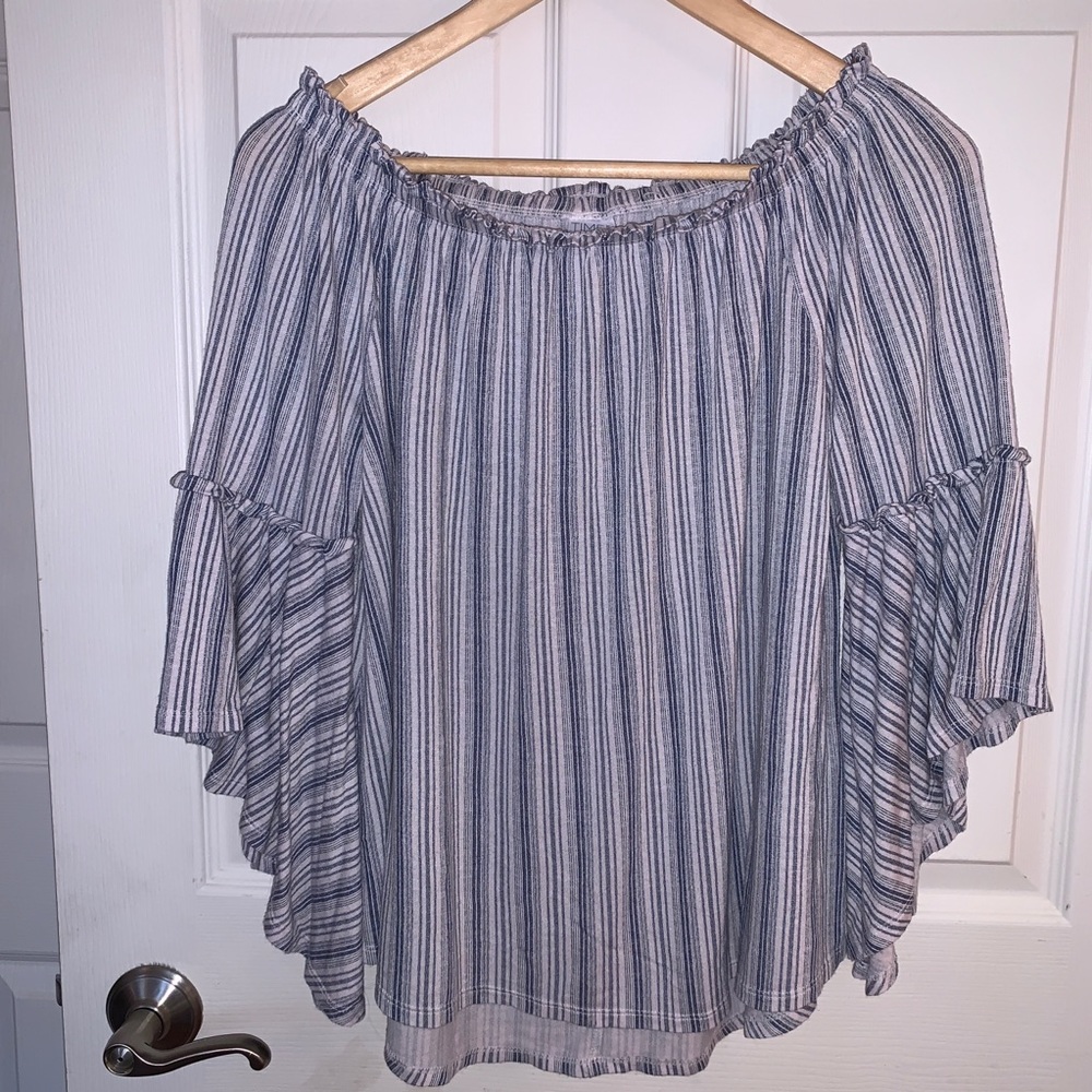 Time‎ & True Pheasant Blouse w/Flutter Sleeve Top